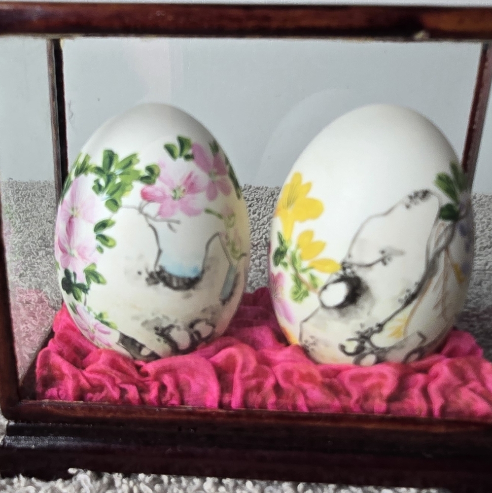 Decorative Two Floral Egg Set with Display Case - Picture 10 of 10